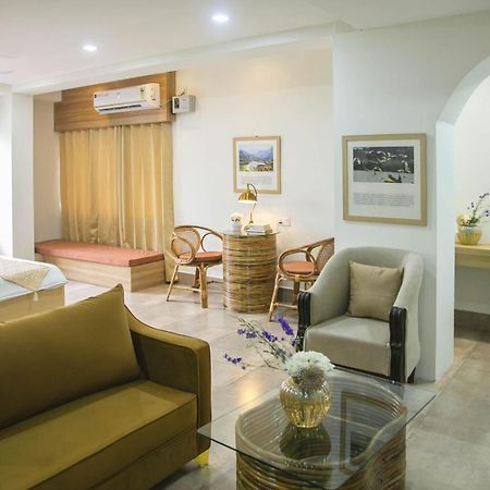 Hotel Lake Shilloi Dimāpur エクステリア 写真
