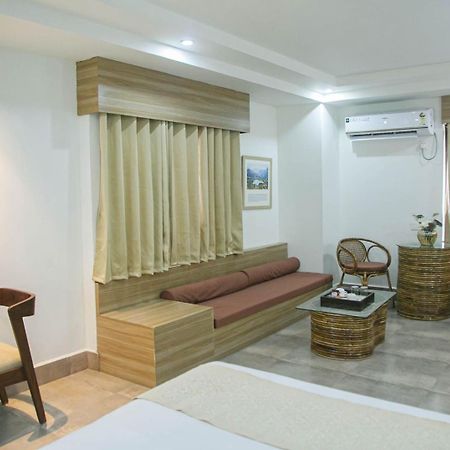 Hotel Lake Shilloi Dimāpur エクステリア 写真