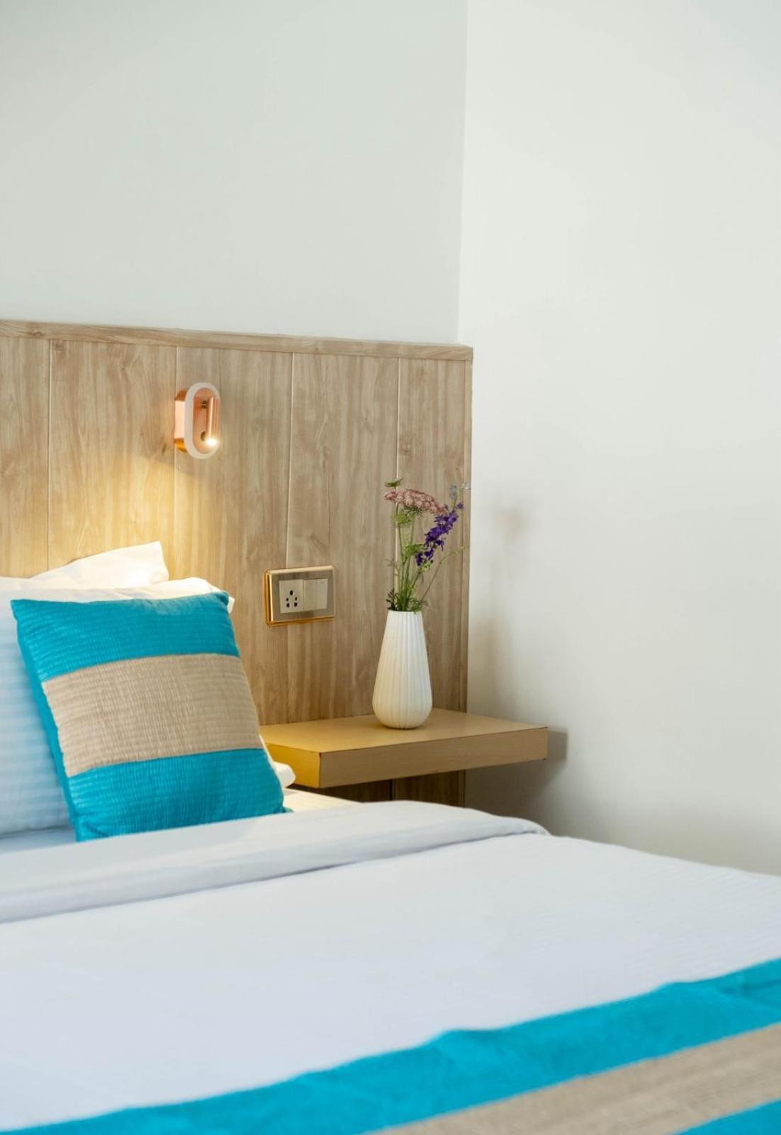 Hotel Lake Shilloi Dimāpur エクステリア 写真