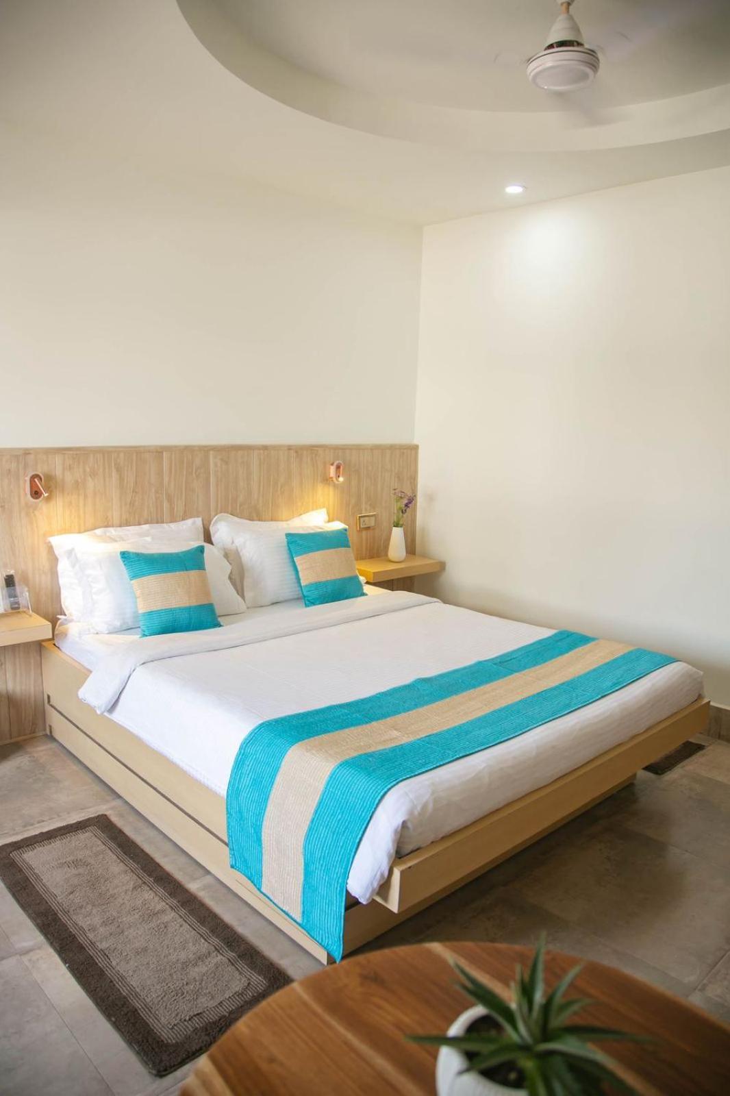 Hotel Lake Shilloi Dimāpur エクステリア 写真