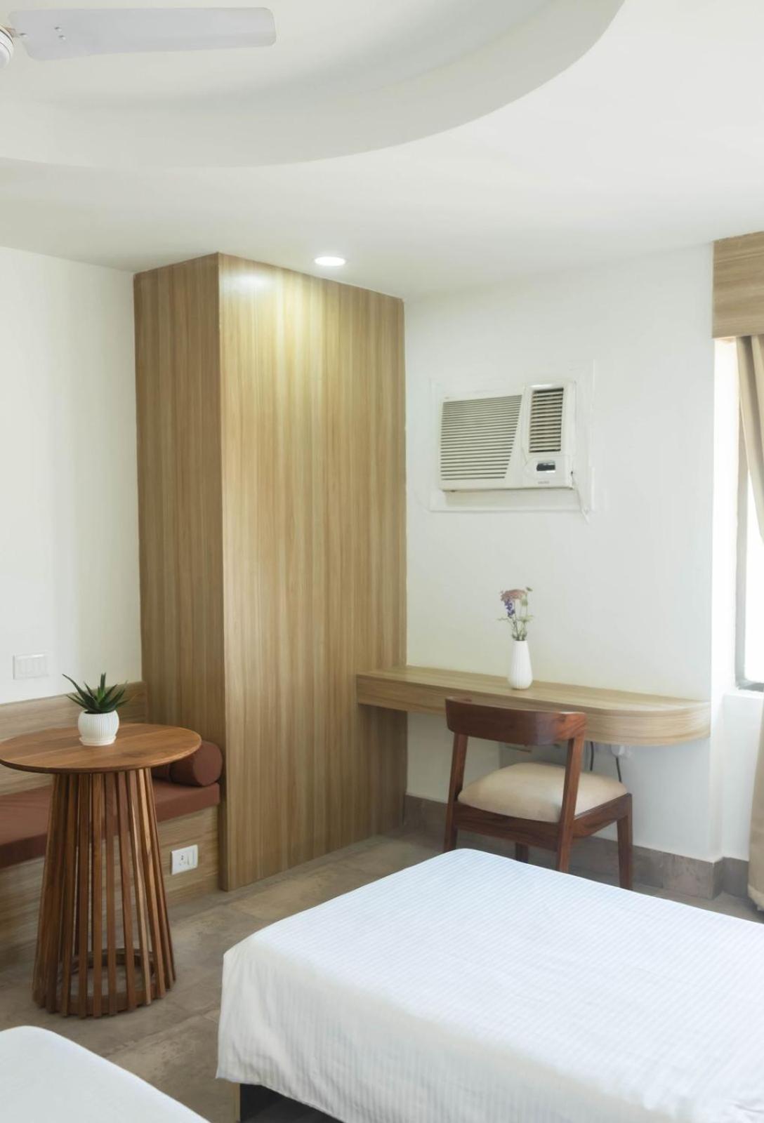 Hotel Lake Shilloi Dimāpur エクステリア 写真