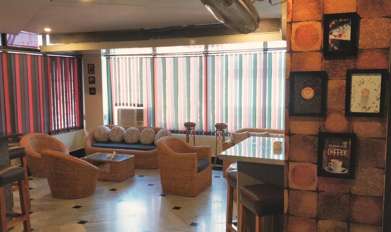 Hotel Lake Shilloi Dimāpur エクステリア 写真
