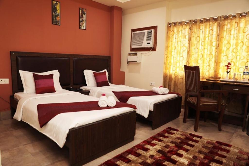 Hotel Lake Shilloi Dimāpur エクステリア 写真